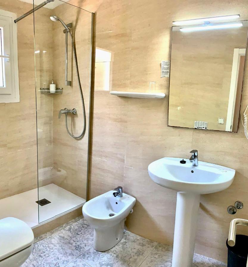 Deluxe Double or Twin Room with Sea View,1645648998:JPEG