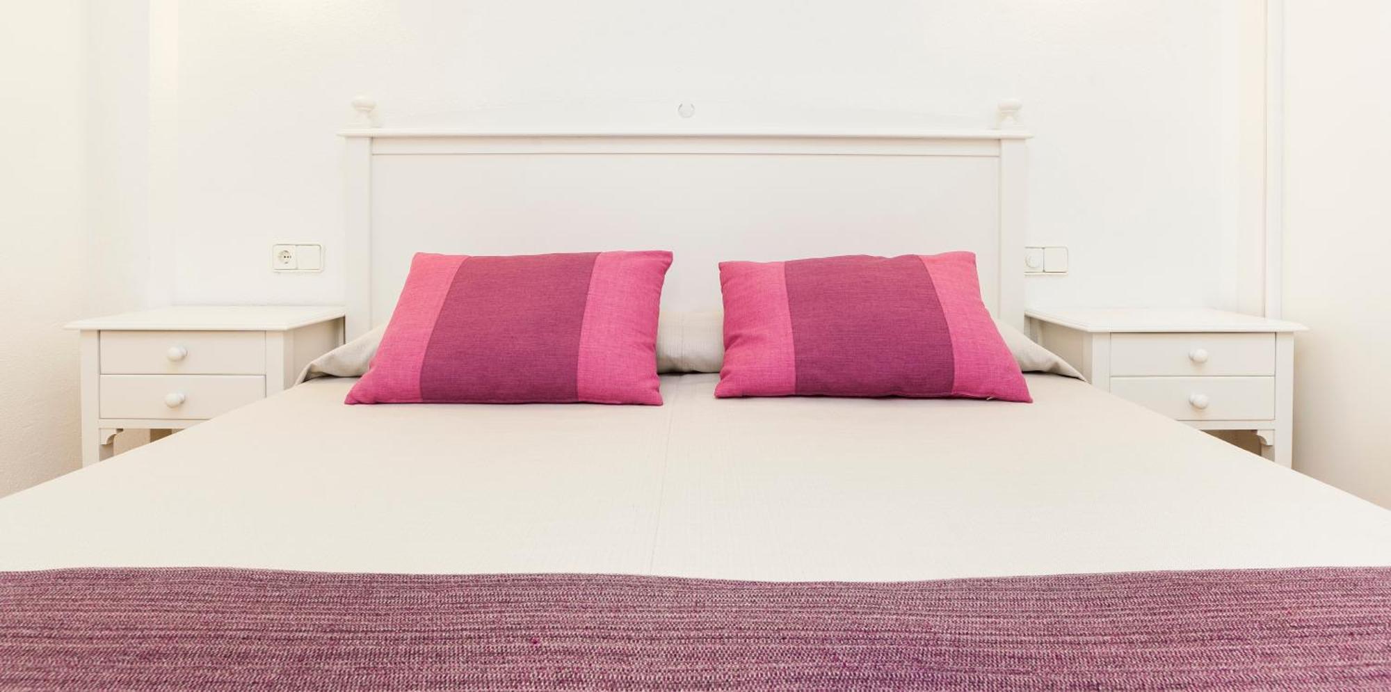 Studio,1559490766:JPEG