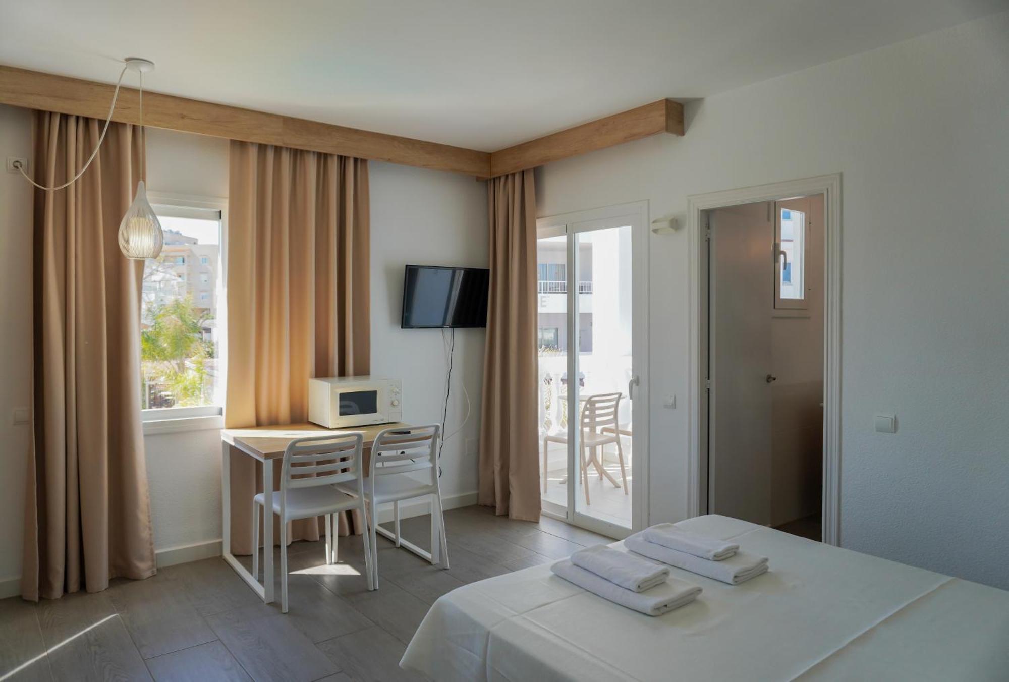 Studio - Vue sur Piscine (1 Adulte)
