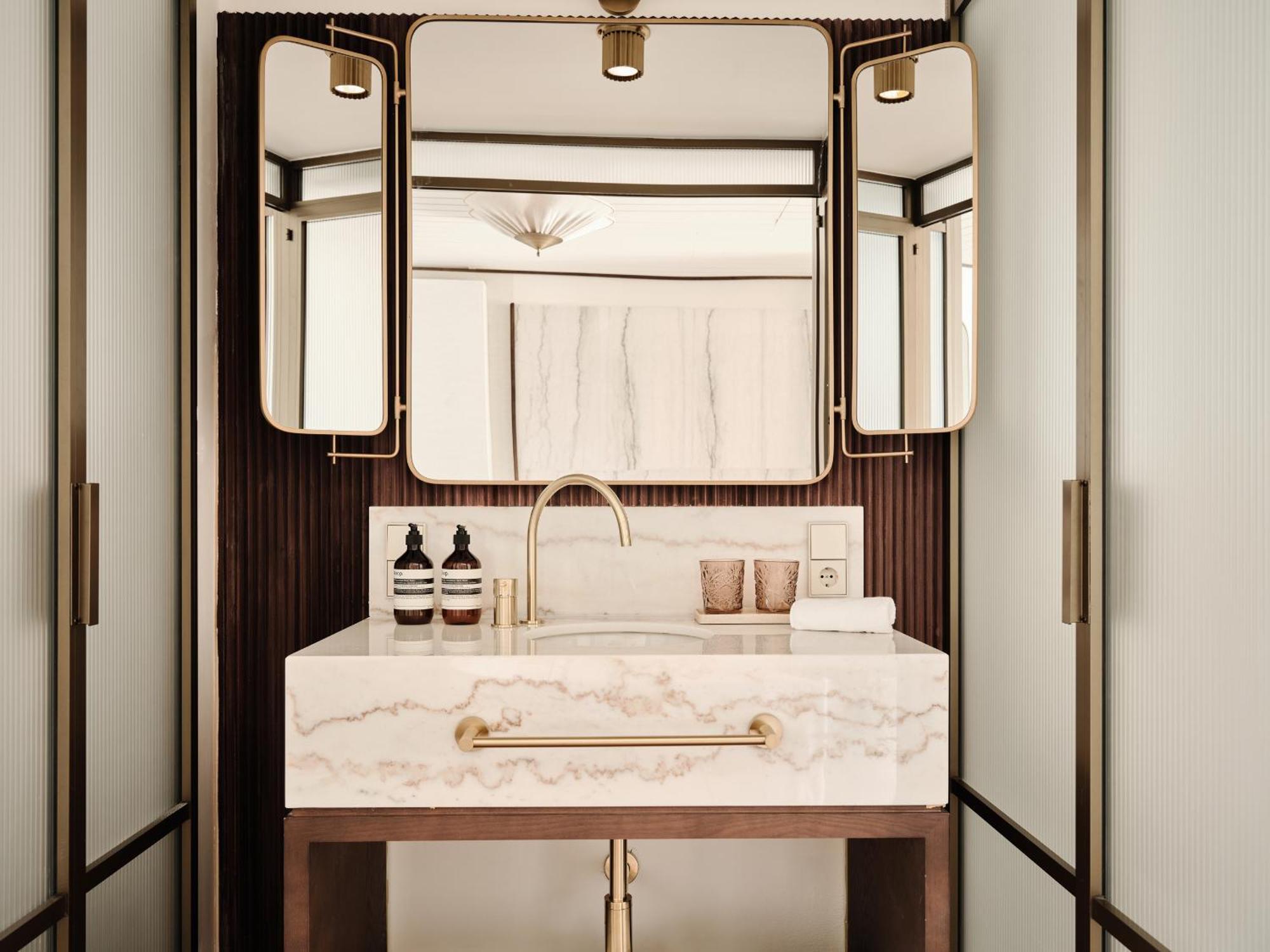 Superior Deluxe Double or Twin Room