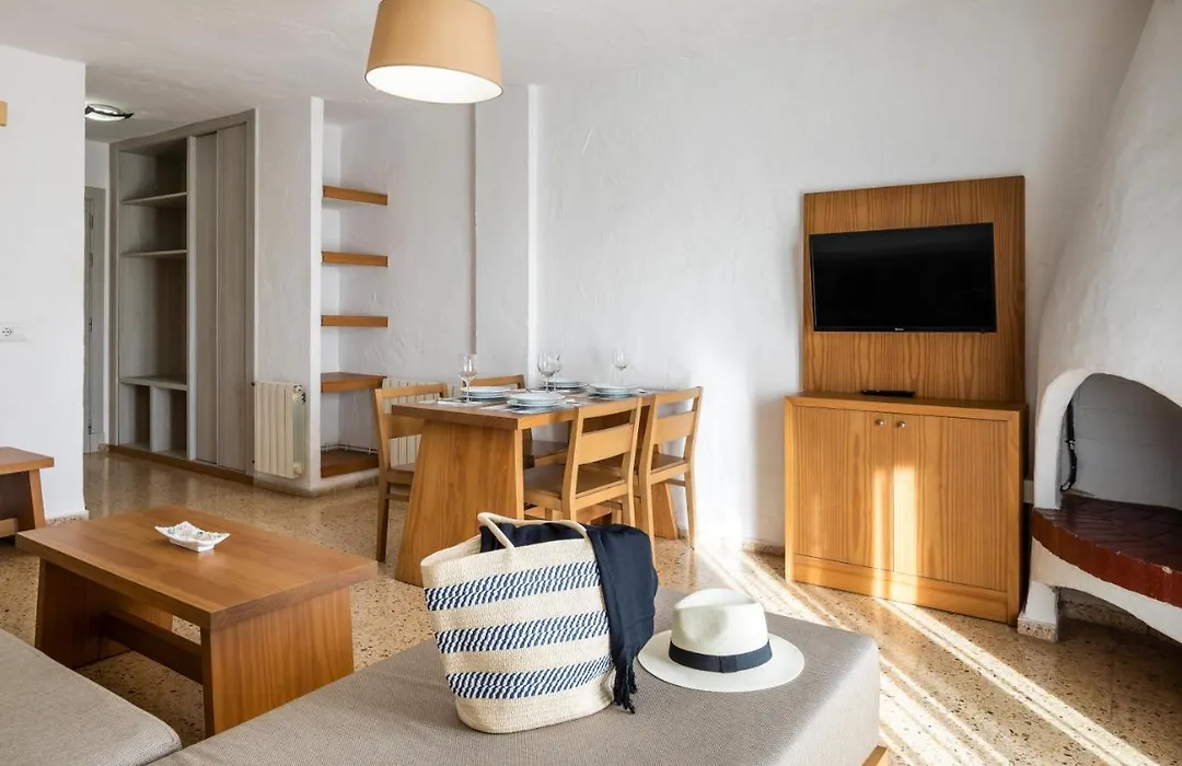 Apartamentos El Moro-1