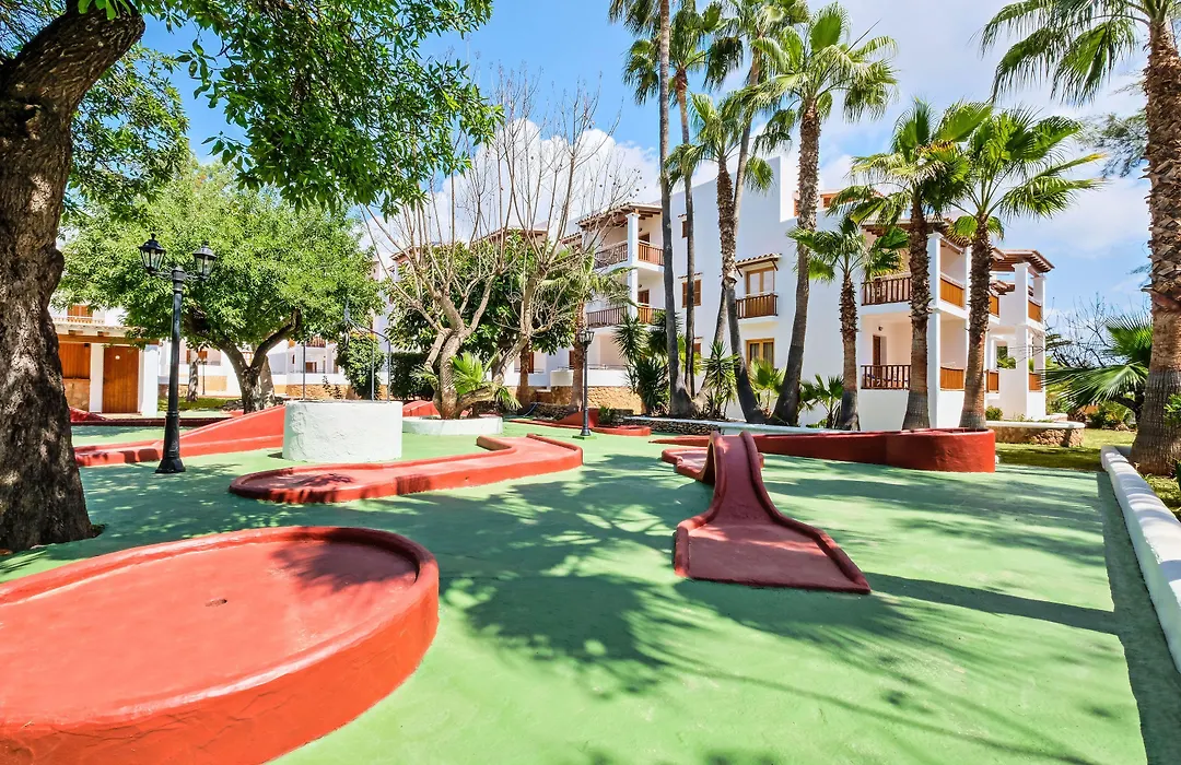 Azuline Apartamentos Can Sanso-1