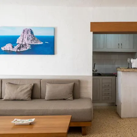 Apartamentos El Moro-2