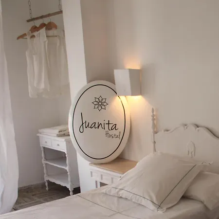 Juanita Hostal-3