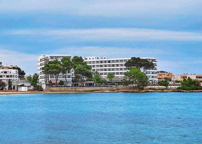 Santa Eularia des Riu Hotels With Amazing Views