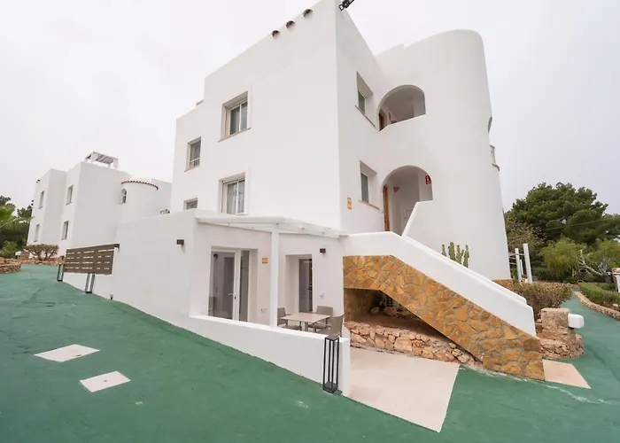Apartamentos Blanco Sol