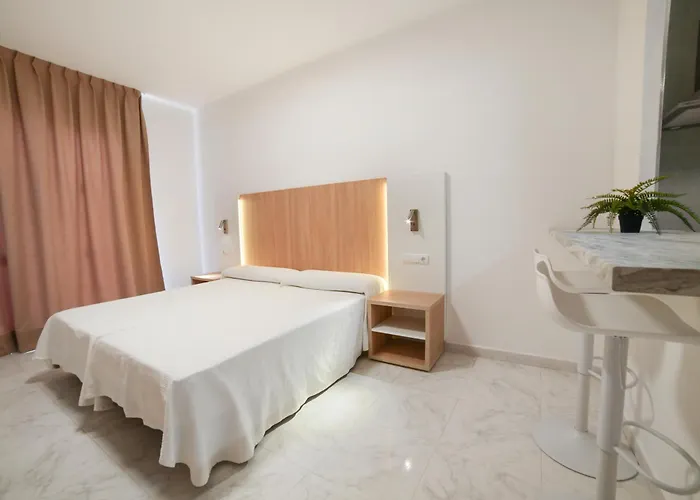 Apartamentos Playa Sol