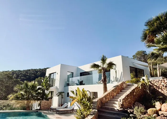 Blue Hill House Ibiza 360-Degree Exclusiveness