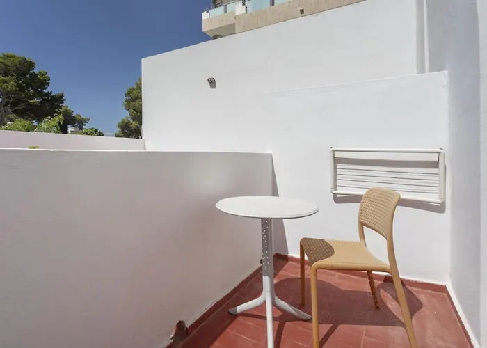 Hostal Los Pinos Es Cana