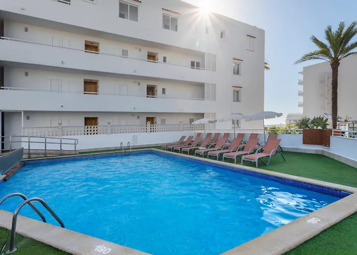 Apartamentos Es Cane