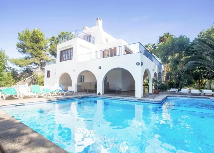 San Antonio (Ibiza) Family villas